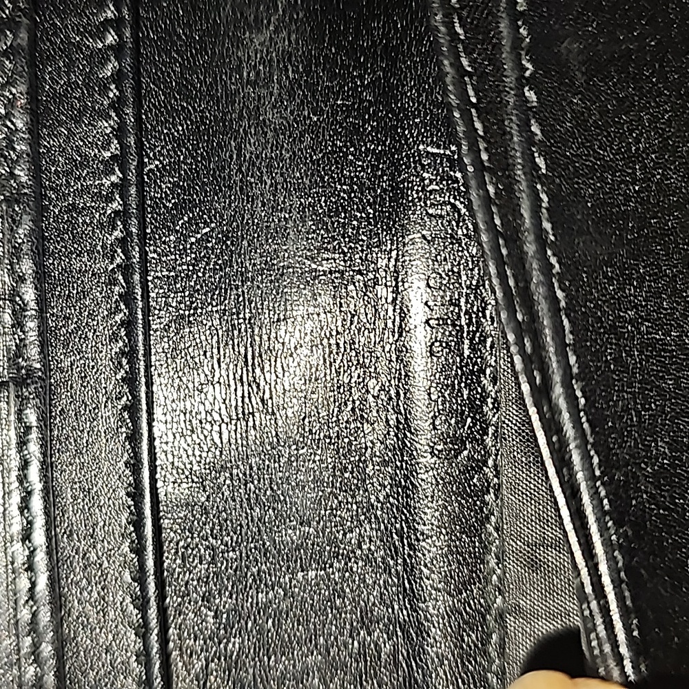 Authentic Gucci Wallet Soft Leather - image 1